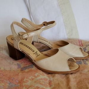 Salamander vintage heeled sandals sz 7-8